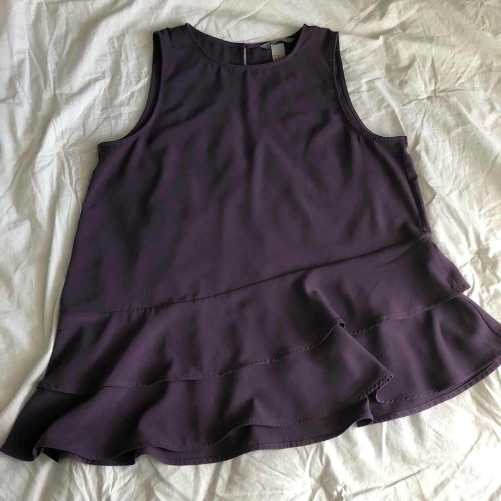 H&M purple asymmetrical sleeveless peplum blouse